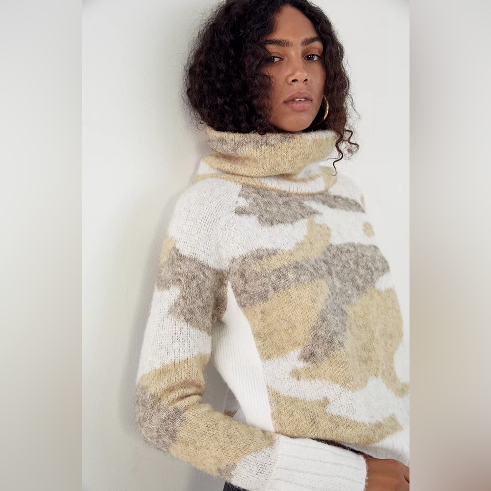RD Style Anthropologie Cowl Neck Sweater Brushed Finish Soft Sand Camo Size L